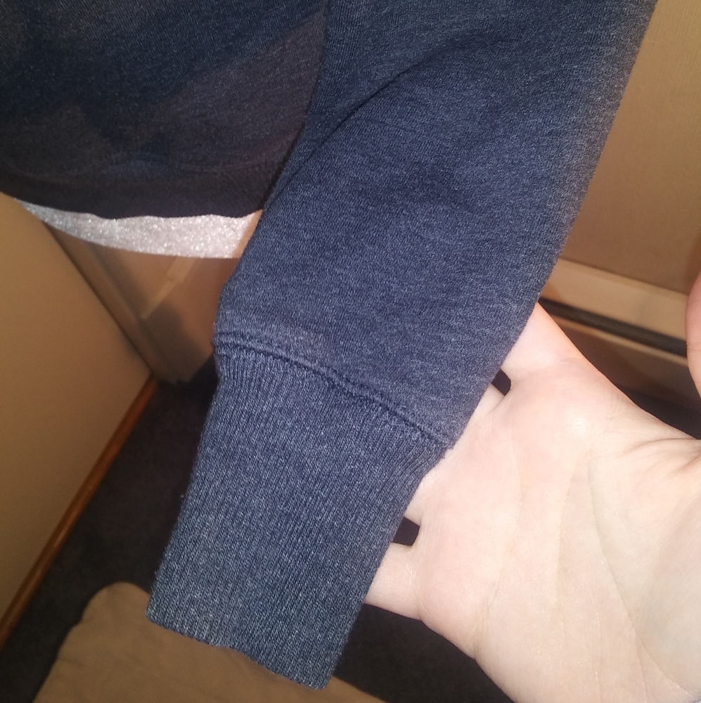 Girls Old Navy Drawstring Hoodie - Picture 4 of 7